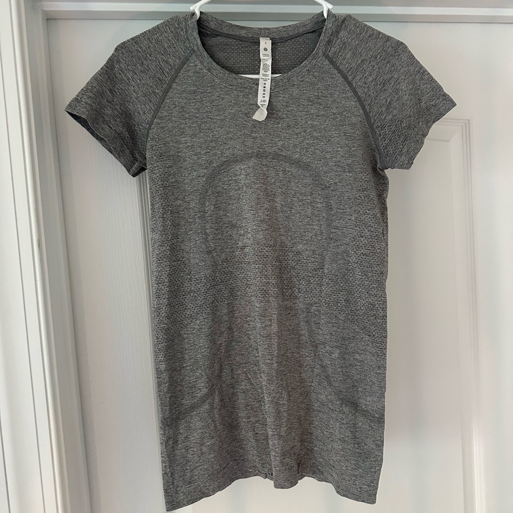 Swiftly Tech Short-Sleeve Shirt 2.0 *Full Length*